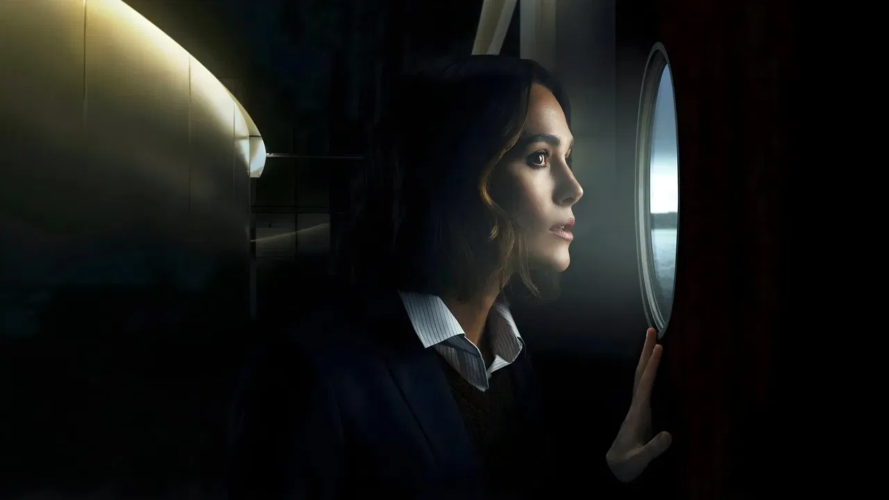 The Woman in Cabin 10 Movie Screenshot 2